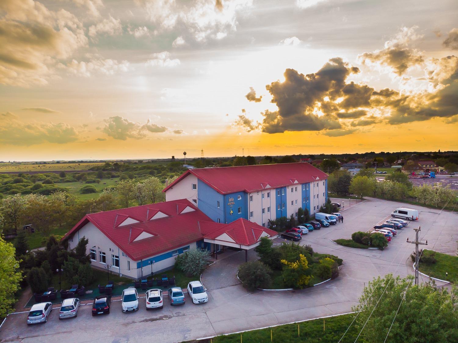 Iris Hotel Bors Extérieur photo