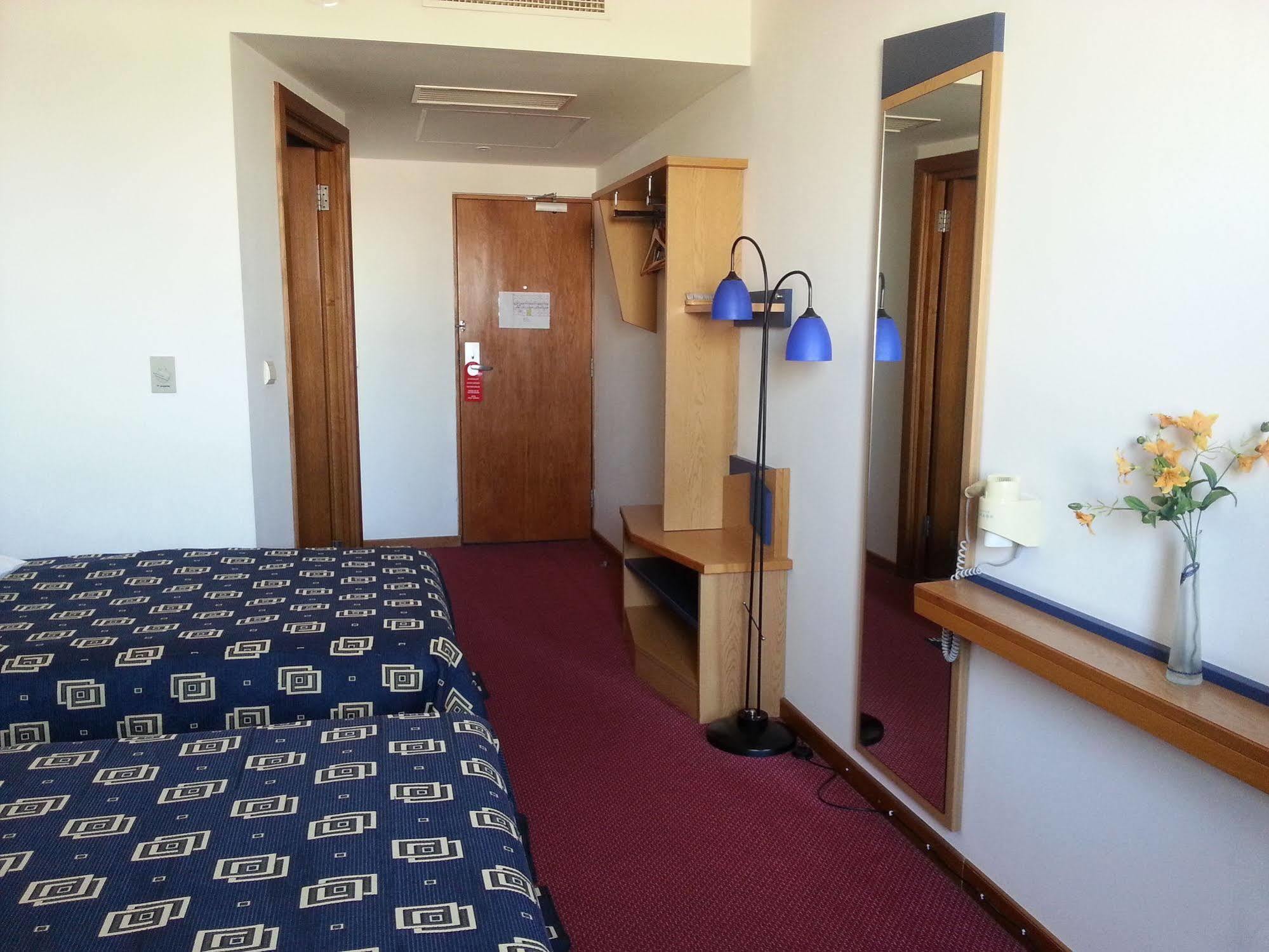 Iris Hotel Bors Extérieur photo