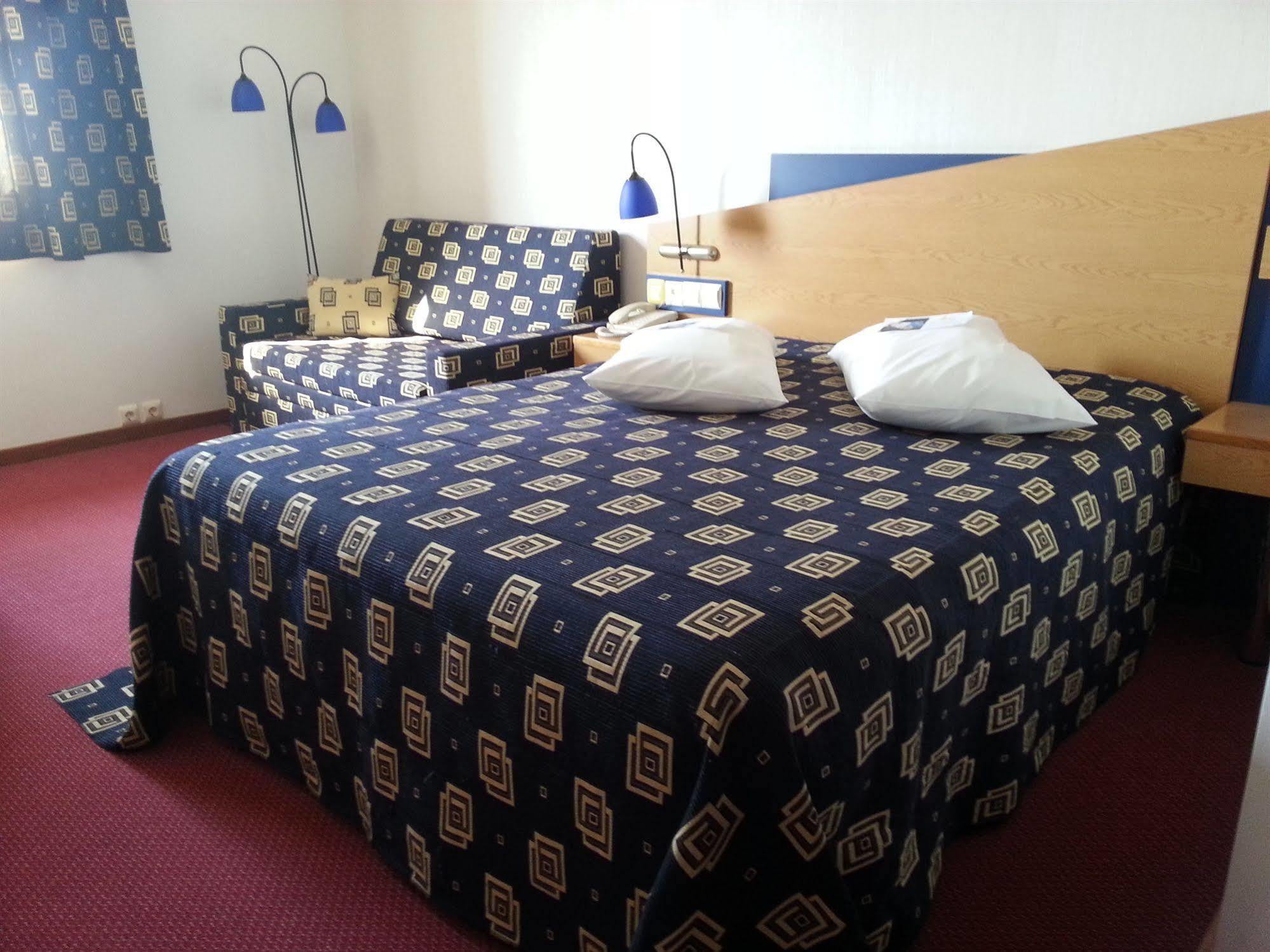 Iris Hotel Bors Extérieur photo