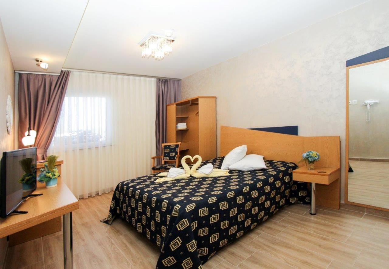 Iris Hotel Bors Extérieur photo