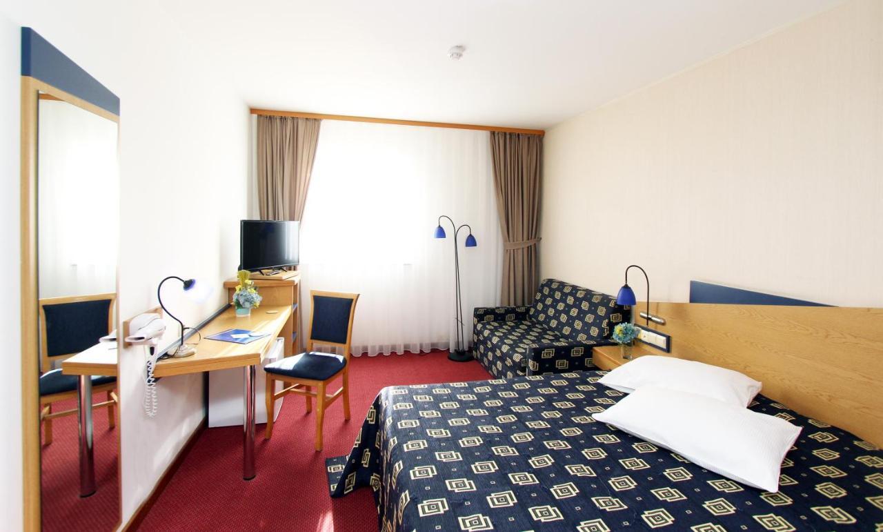 Iris Hotel Bors Extérieur photo
